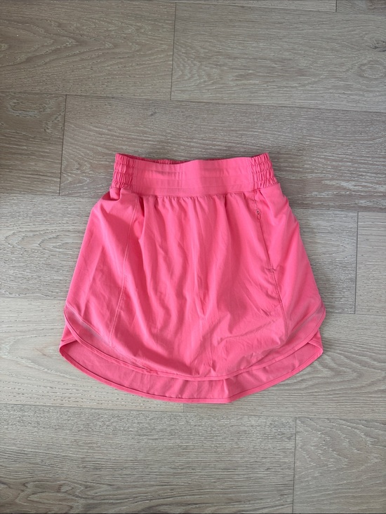 lululemon athletica Dresses & Skirts - Lululemon Hotty Hot Skirt